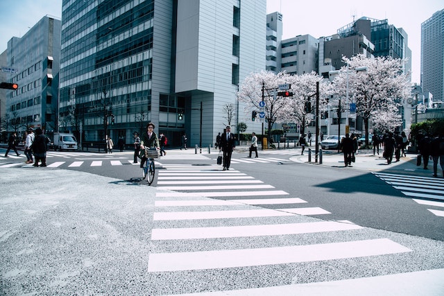 德阳为何勤工俭学对在日本的留学生的职业生涯至关重要？